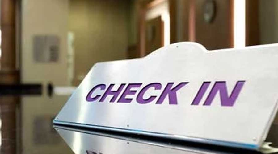 Room Check-in / Check-out